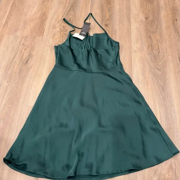 Abercrombie and fitch cowl neck green satin formal dress Size XS NWT - Picture 2 of 9